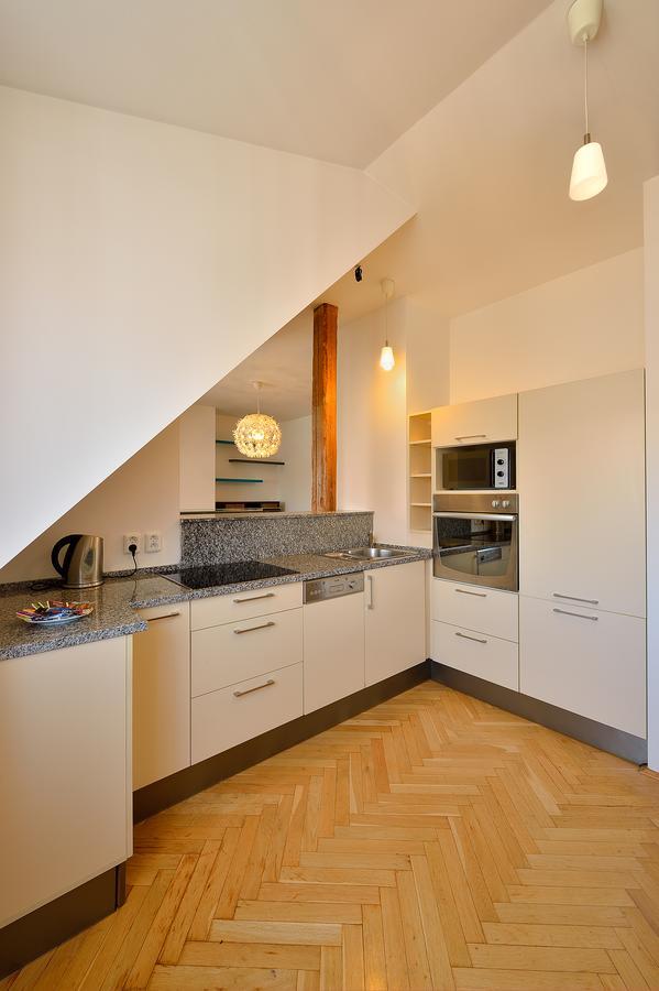 Ambiente Serviced Apartments - Tallerova บราติสลาวา ภายนอก รูปภาพ