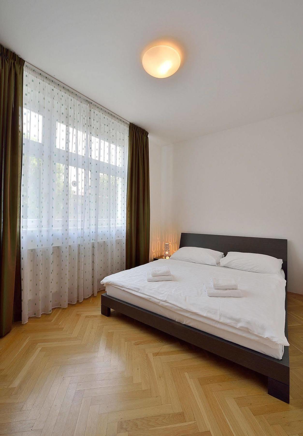 Ambiente Serviced Apartments - Tallerova บราติสลาวา ภายนอก รูปภาพ