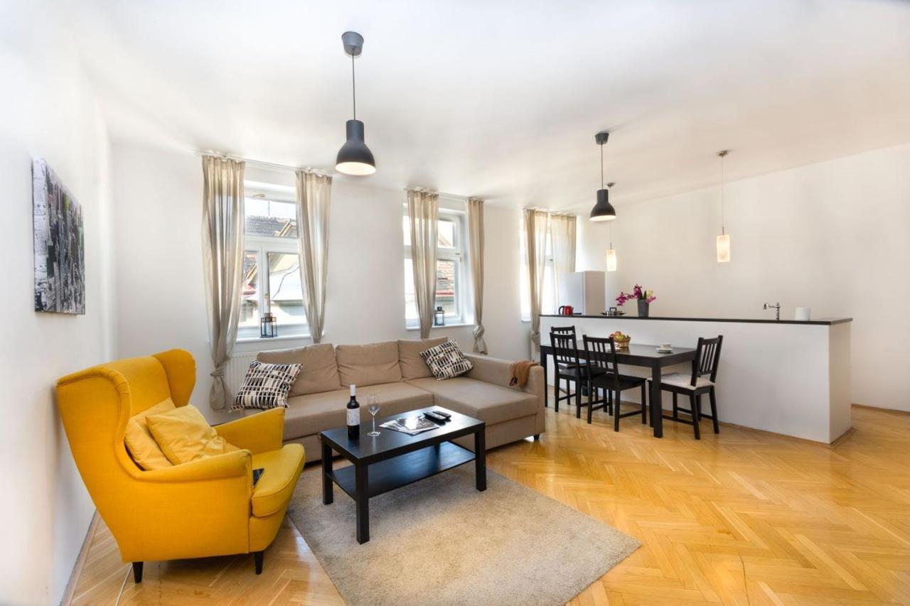 Ambiente Serviced Apartments - Tallerova บราติสลาวา ภายนอก รูปภาพ